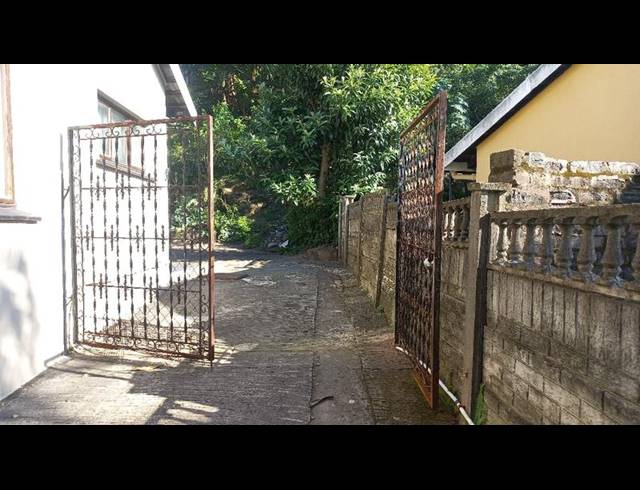 4 BEDROOM HOUSE FOR SALE IN SHALLCROSS